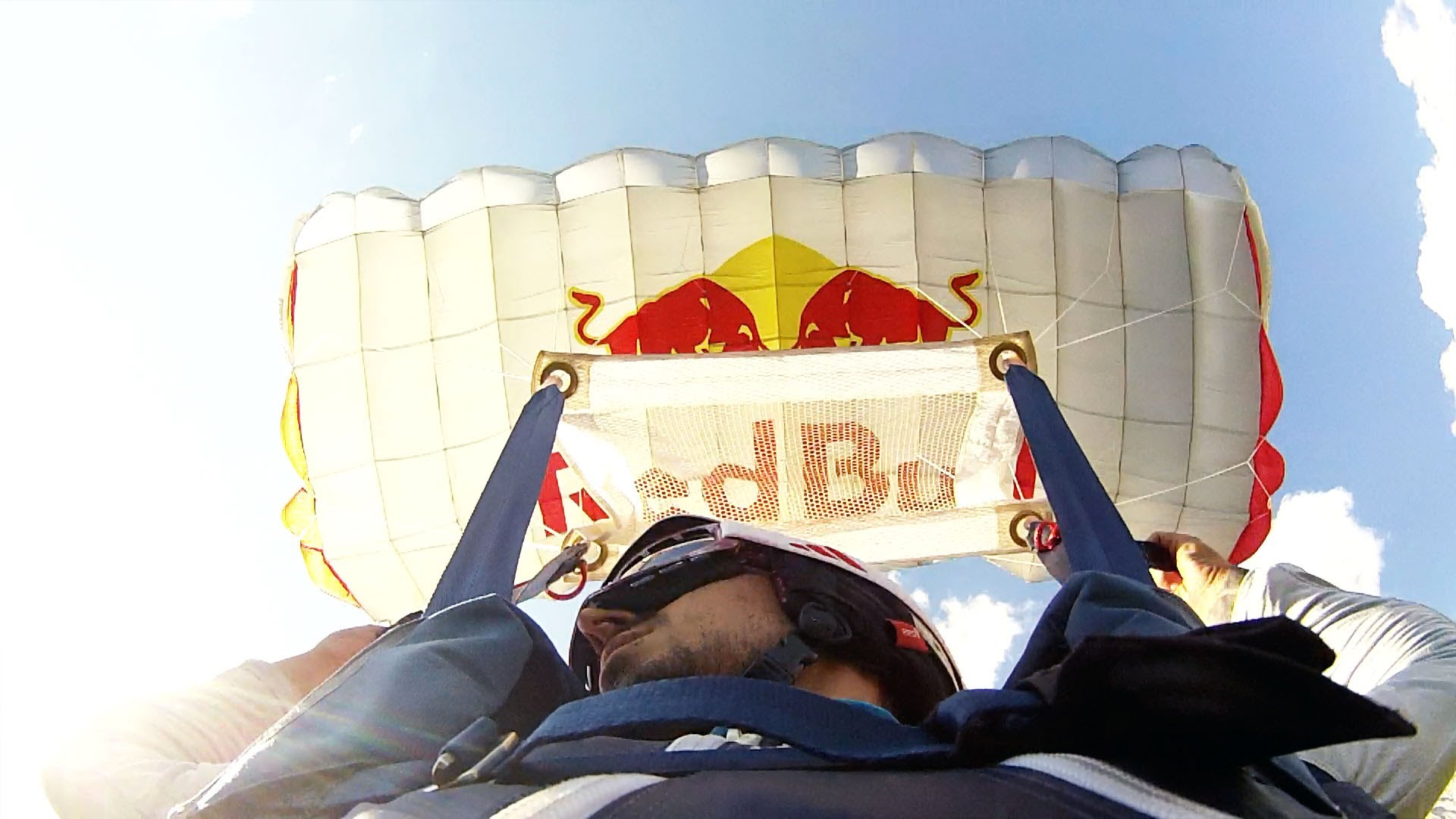 Парашютист Red bull