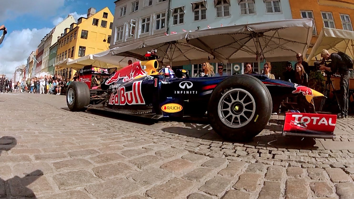 GOPRO Р Red bull