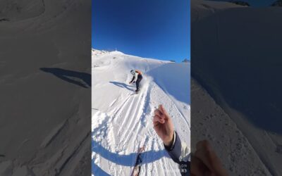 Fresh Powder + Awesome Skills = Epic Shots 💯 💯 #insta360 #skiing #shorts