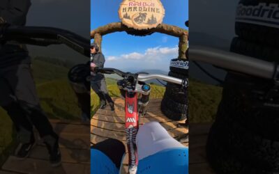 @juanfervelez25 shredding the gnarly trails at #RedBullHardline 2024! @redbullUK #Insta360 #RedBull