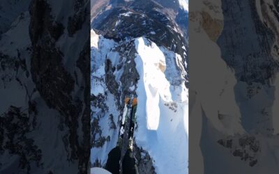 Skiing off a Cliff? 🎬 Stephan Gander #Shorts #Speedfly